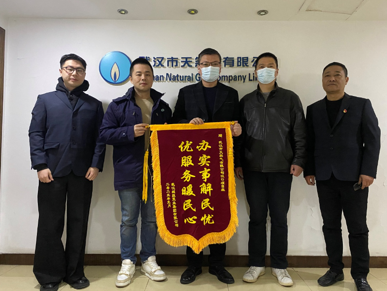 1677560359626033101.jpg 1677560333431.jpg