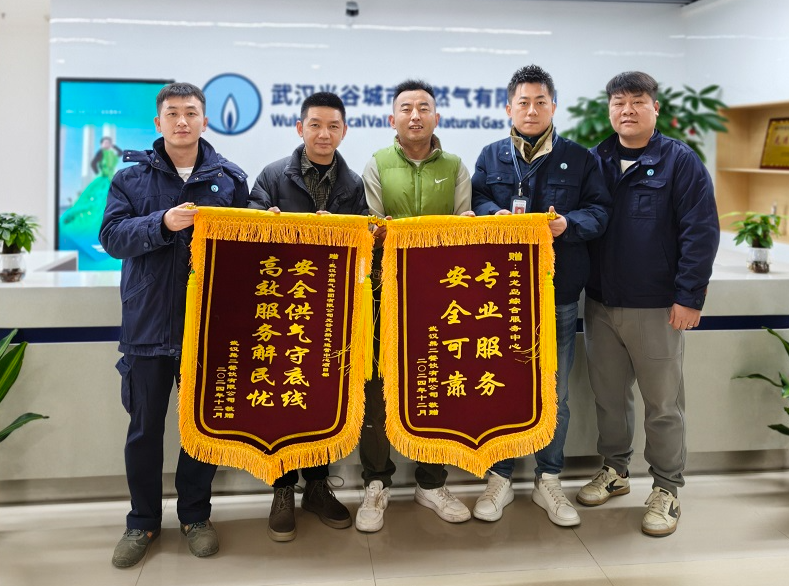 1735528542853078609.jpg 1735527401310.jpg