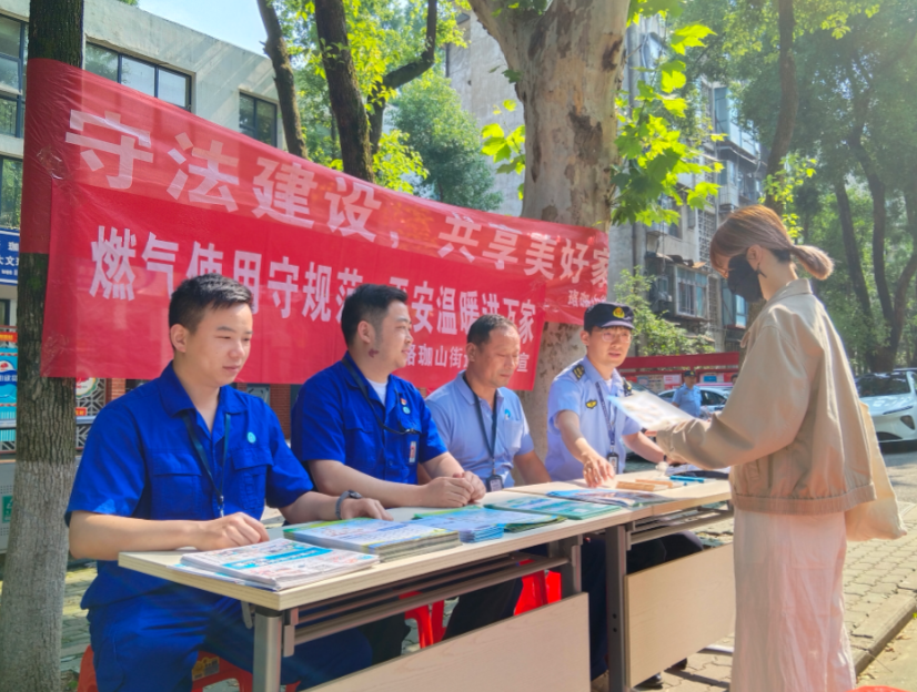 1749439579355012360.jpg 1748315106993.jpg