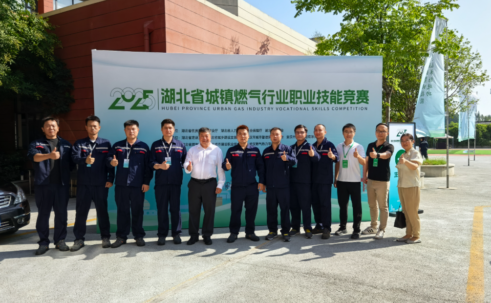 1762828334003025478.png aa26c7e9-b27b-433f-88f4-555db7c221ea.png